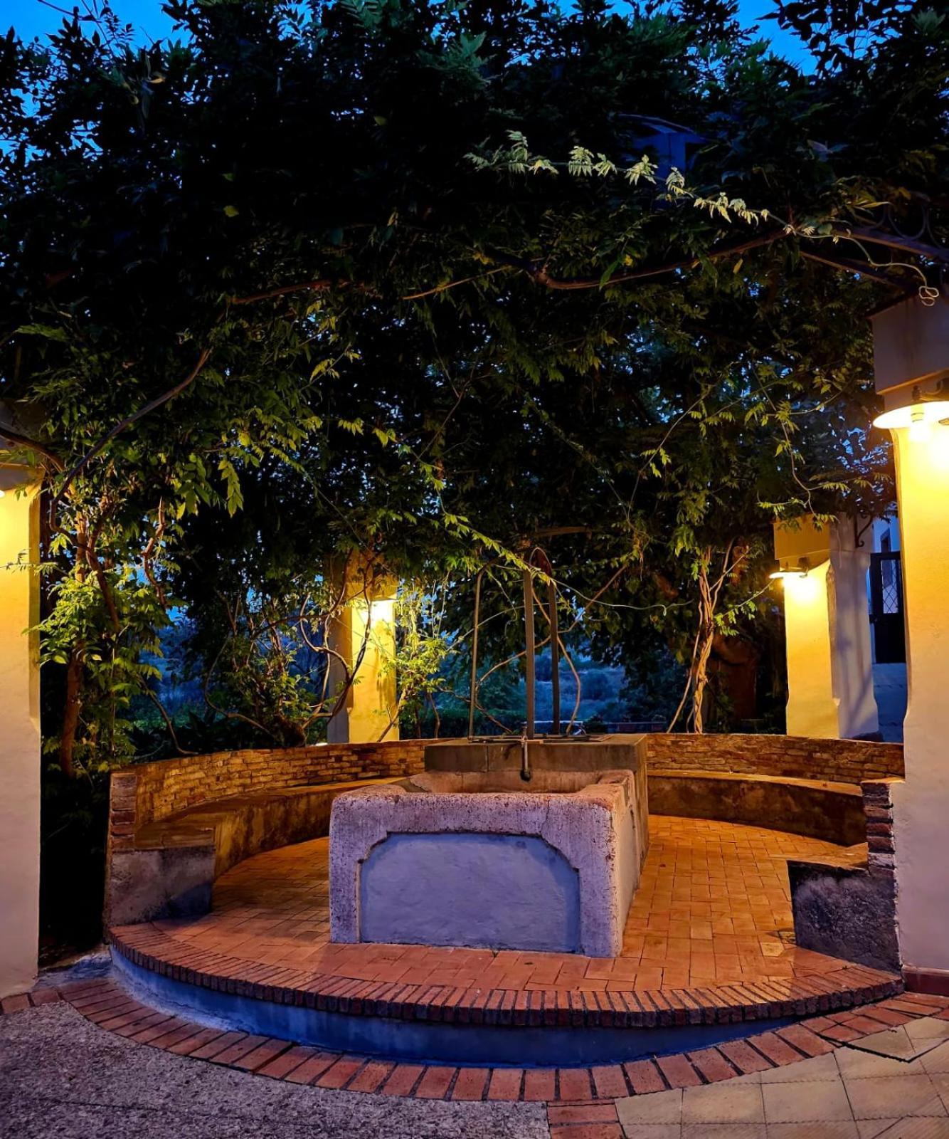 Antico Borgo Etneo Country Hotel Calatabiano Exterior foto