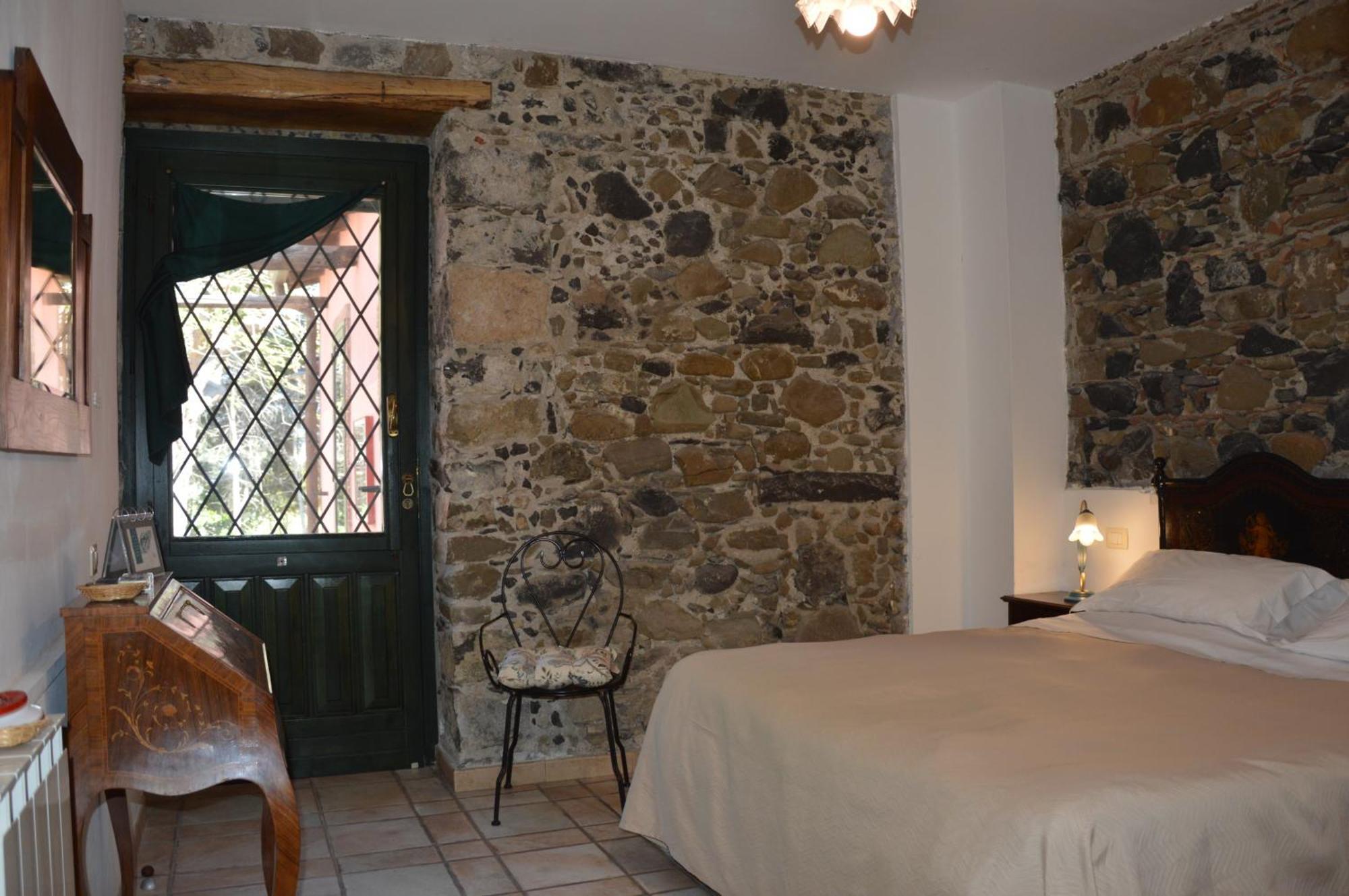 Antico Borgo Etneo Country Hotel Calatabiano Exterior foto