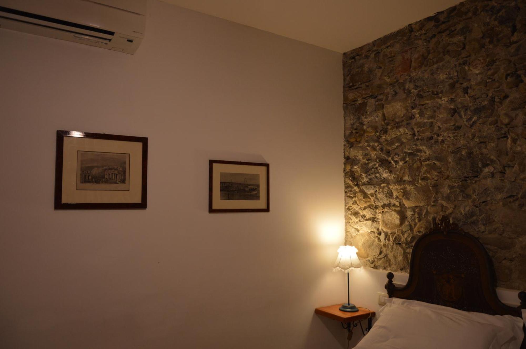 Antico Borgo Etneo Country Hotel Calatabiano Exterior foto