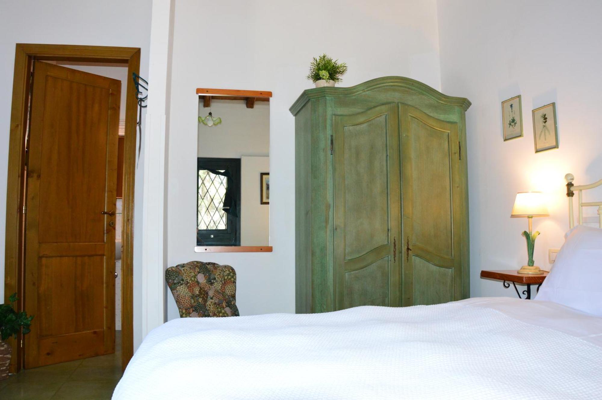 Antico Borgo Etneo Country Hotel Calatabiano Exterior foto