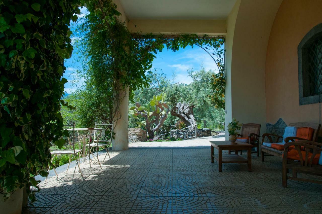 Antico Borgo Etneo Country Hotel Calatabiano Exterior foto